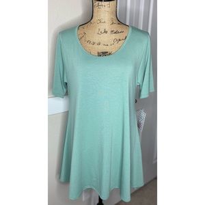 LulaRoe Perfect T Size Medium NWT